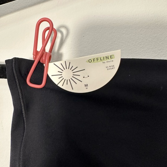 NWT Aerie Offline High-Waisted Legging with Pockets Size Medium Short in Black - Picture 3 of 4
